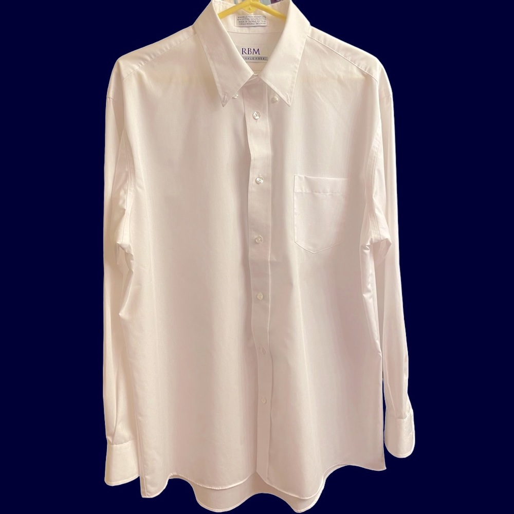 RBM BRIGHT WHITE DRESS SHIRT. 17 34/35 wrinkle free. Excellent condition
